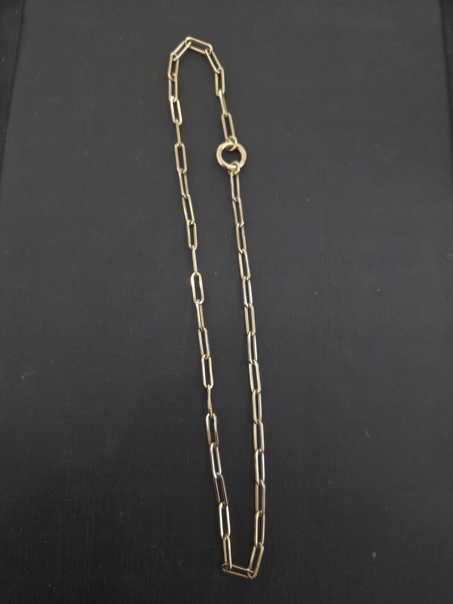 Paper clip chain