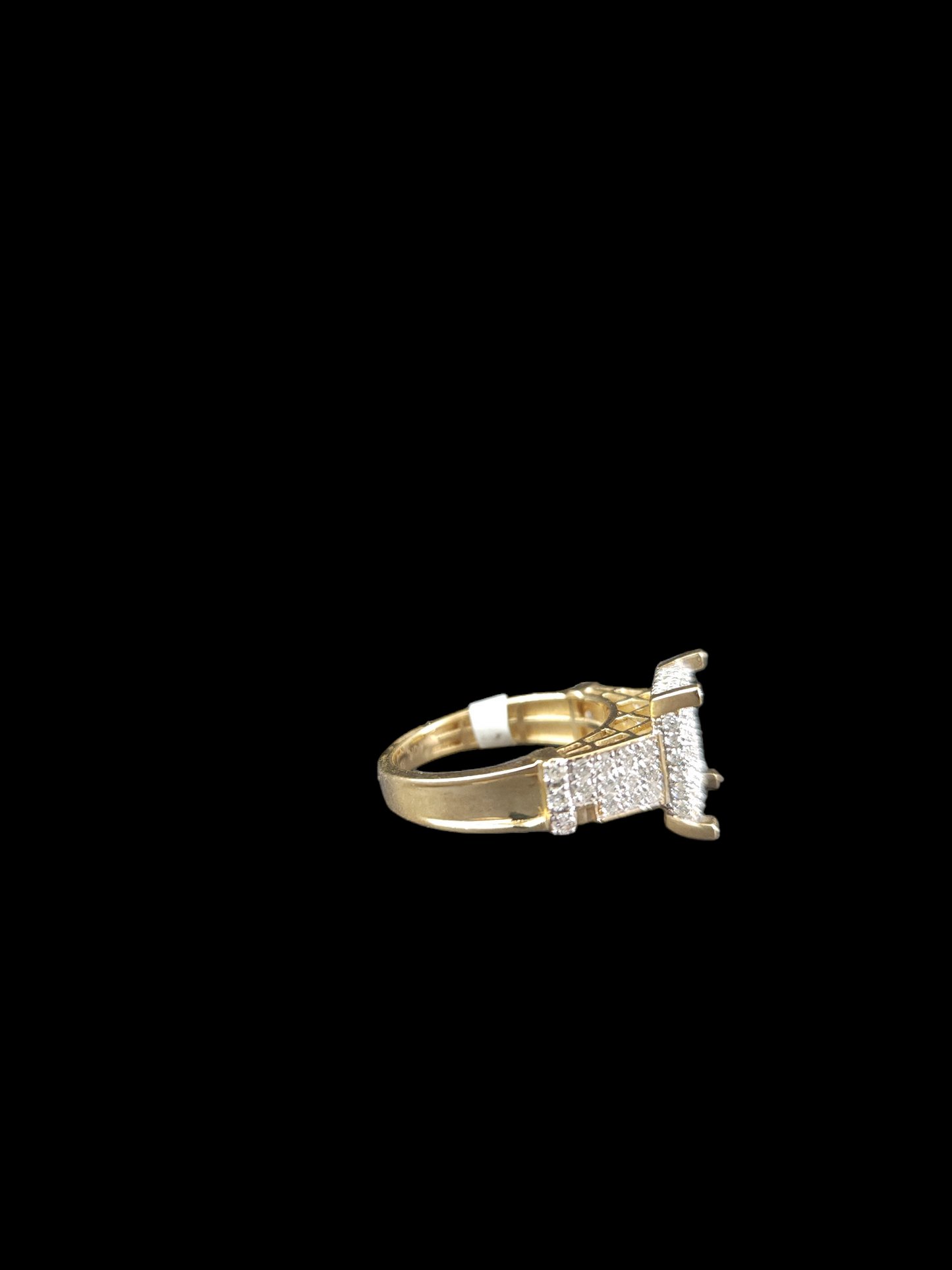 Ladies Diamond Ring