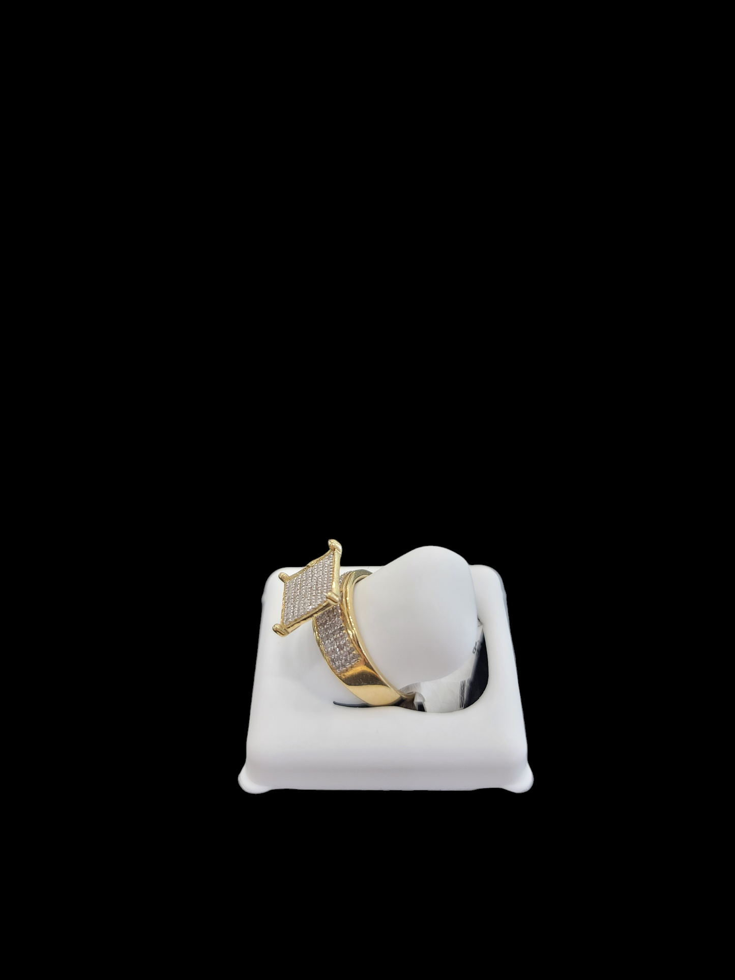 Ladies Diamond Ring