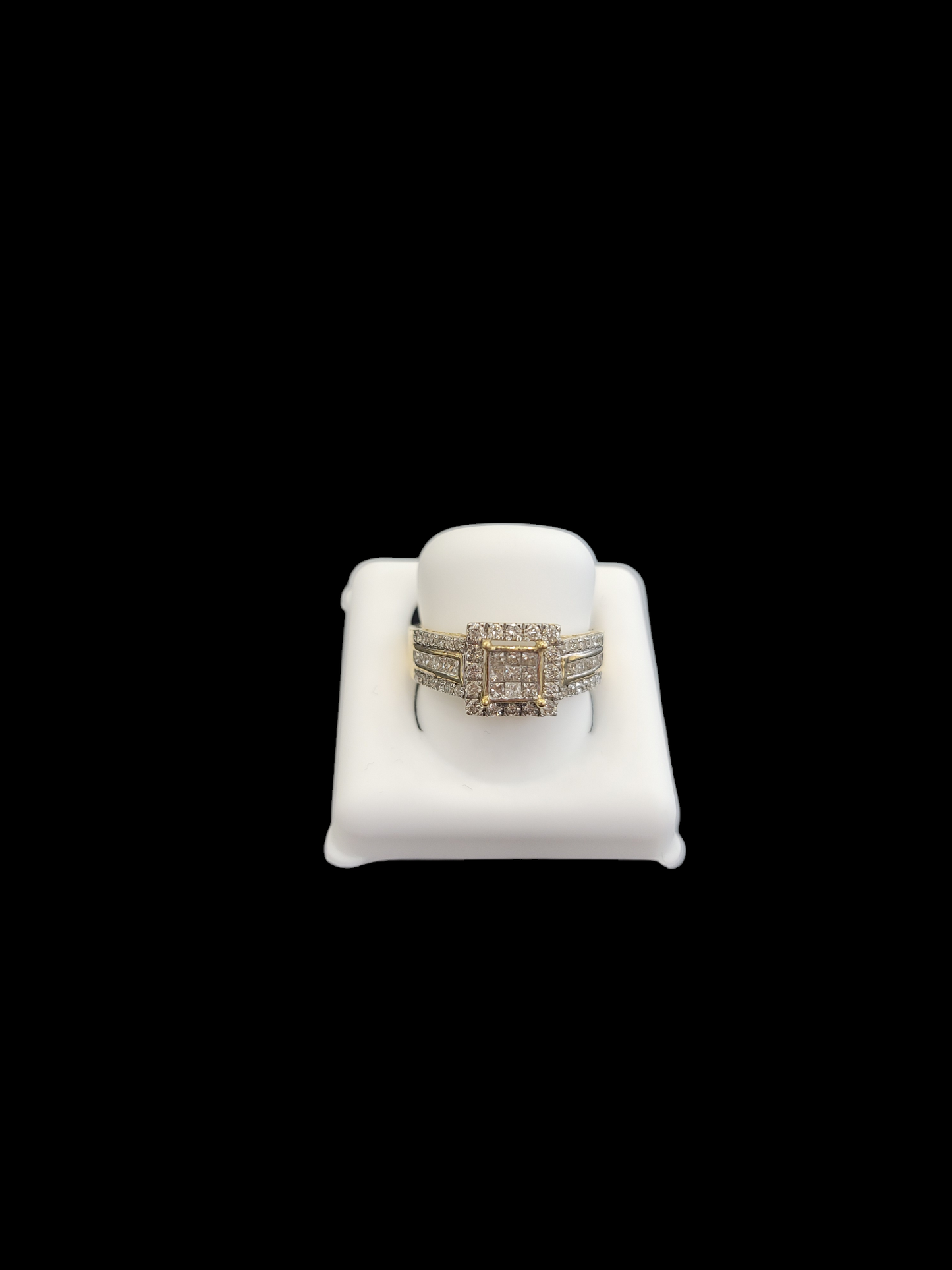 Ladies Diamond Ring